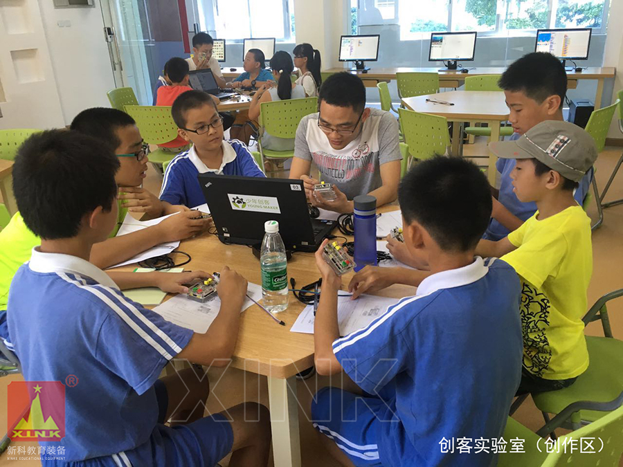 <a href='http://www.huajiawangjun.com' target='1' style='font-size:14px; font-weight:bold; color:#0080ff;'>創客實驗室</a>