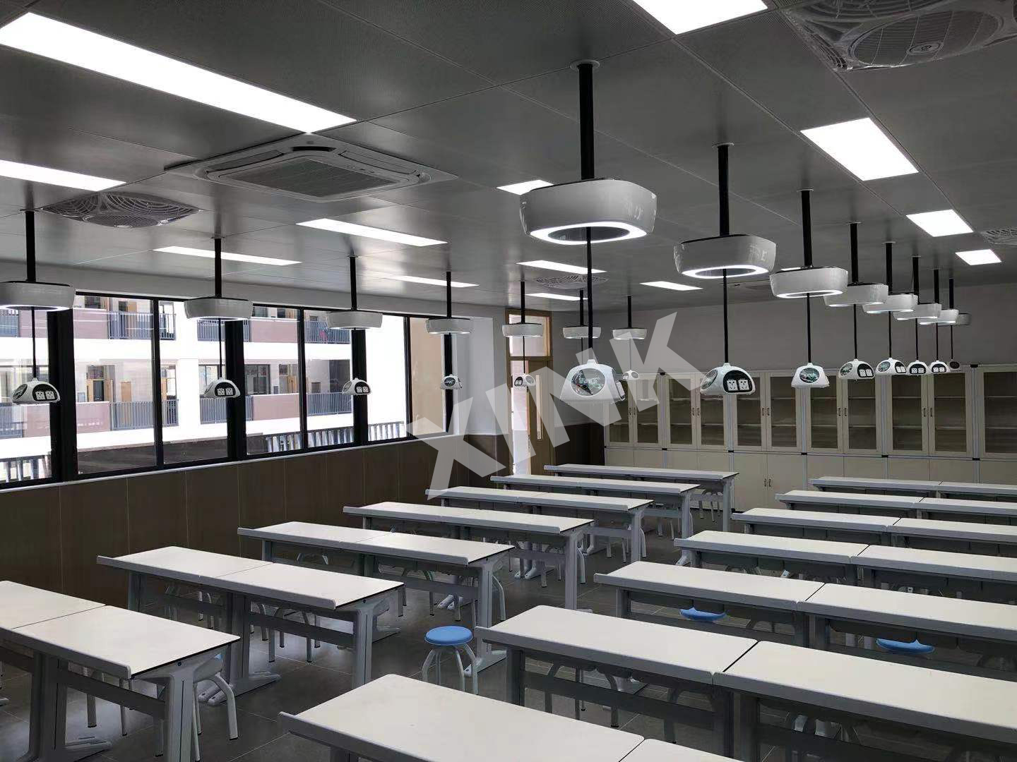 吊裝<a href='http://www.huajiawangjun.com/' target='1' style='font-size:14px; font-weight:bold; color:#0080ff;'>物理實驗室</a>
