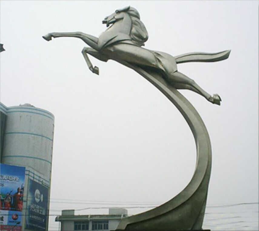 <a href='http://www.huajiawangjun.com/products/100-1.html' target='1' style='font-size:18px; font-weight:bold; color:#000000;'>校園雕塑</a>：天馬雕塑