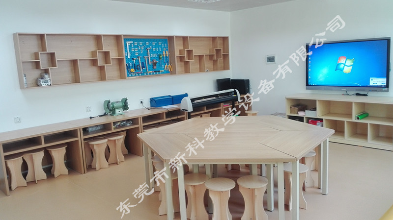 <a href='http://www.huajiawangjun.com' target='1' style='font-size:14px; font-weight:bold; color:#0080ff;'>創(chuàng)客實(shí)驗(yàn)室</a>