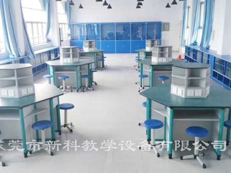 <a href='http://www.huajiawangjun.com/chanpin/60-1.html' target='1' style='font-size:18px; font-weight:bold; color:#000000;'>機器人功能室</a>3
